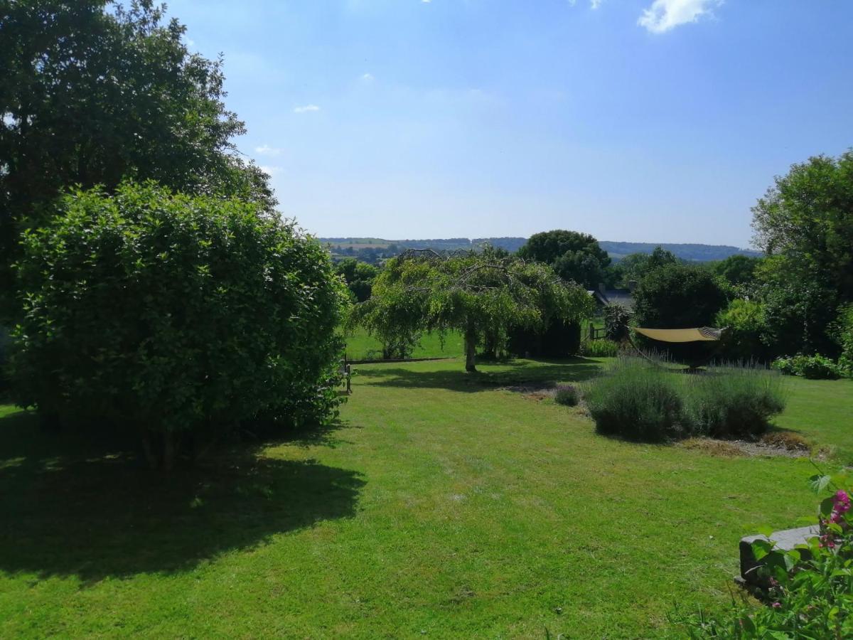 Le Paris Londres Bed & Breakfast Mesnieres-en-Bray Exterior photo